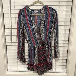 Long sleeve patterned romper. Medium. Patrons of Peace